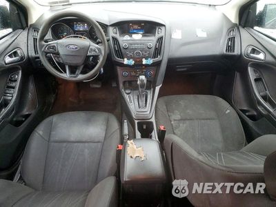 Zdjęcie 8 z 12 samochodu: 2018 FORD FOCUS SE VIN:1FADP3K28JL307094 - miniatura