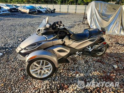 Trzecie zdjęcie samochodu z tyłu: 2013 CAN-AM SPYDER ROADSTER RS VIN:2BXNAAC19DV000711 - miniatura
