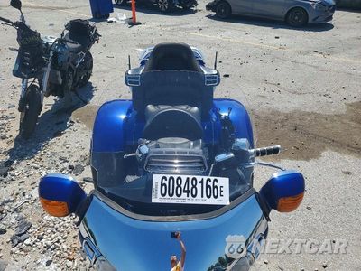 Piąte zdjęcie samochodu w środku: 2001 HONDA GL1800 VIN:1HFSC47071A006621 - miniatura