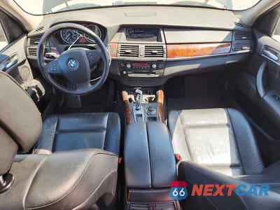Zdjęcie 8 z 13 samochodu: 2013 BMW X5 XDRIVE35I VIN:5UXZV4C55D0B24411 - miniatura
