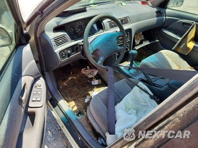Zdjęcie 8 z 12 samochodu: 2001 TOYOTA CAMRY LE VIN:JT2BG22K510595954 - miniatura