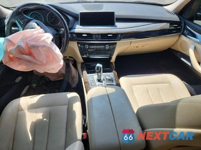 Zdjęcie 8 z 12 samochodu: 2016 BMW X5 XDRIVE35I VIN:5UXKR0C52G0P20785 - miniatura