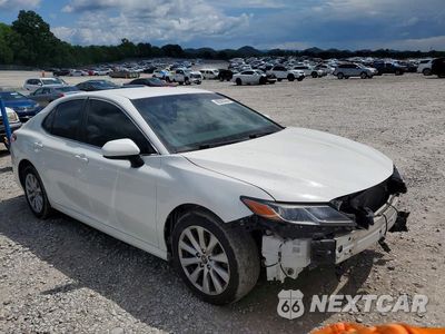 Czwarte zdjęcie samochodu z boku: 2018 TOYOTA CAMRY LE VIN:JTNB11HK6J3008973 - miniatura