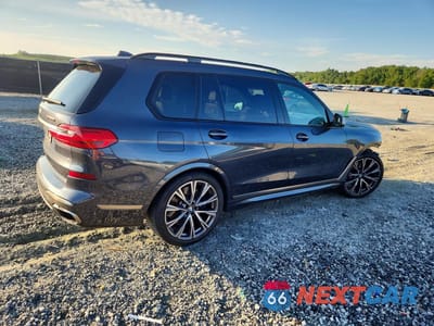 Trzecie zdjęcie samochodu z tyłu: 2021 BMW X7 M50I VIN:5UXCX6C09M9E15859 - miniatura