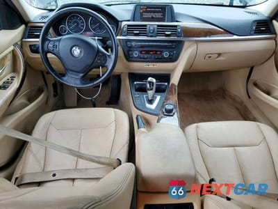 Zdjęcie 8 z 12 samochodu: 2013 BMW 320 I XDRIVE VIN:WBA3C3C53DF979994 - miniatura