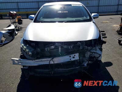 Piąte zdjęcie samochodu w środku: 2021 TOYOTA PRIUS PRIME LIMITED VIN:JTDKAMFP3M3172089 - miniatura