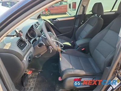 Zdjęcie 7 z 12 samochodu: 2012 VOLKSWAGEN GOLF VIN:WVWDA7AJ7CW257088 - miniatura