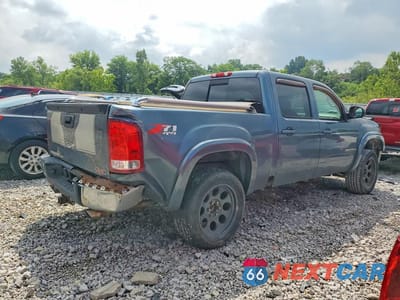 Trzecie zdjęcie samochodu z tyłu: 2007 GMC NEW SIERRA K1500 VIN:2GTEK13MX71561809 - miniatura