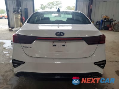 Zdjęcie 6 z 12 samochodu: 2019 KIA FORTE LXS VIN:3KPF24AD1KE060618 - miniatura