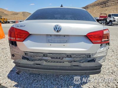 Zdjęcie 6 z 12 samochodu: 2014 VOLKSWAGEN PASSAT S VIN:1VWAP7A32EC007990 - miniatura