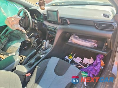 Zdjęcie 8 z 13 samochodu: 2019 HYUNDAI VELOSTER 2.0L VIN:KMHTG6AF5KU017236 - miniatura
