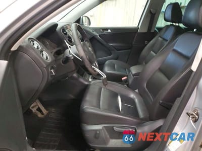 Zdjęcie 7 z 13 samochodu: 2011 VOLKSWAGEN TIGUAN S VIN:WVGBV7AX2BW539293 - miniatura