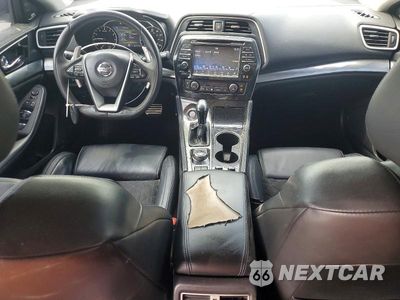 Zdjęcie 8 z 12 samochodu: 2017 NISSAN MAXIMA 3.5 SR VIN:1N4AA6AP3HC424837 - miniatura