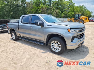 Czwarte zdjęcie samochodu z boku: 2025 CHEVROLET SILVERADO K1500 RST VIN:1GCUKEED1SZ196226 - miniatura