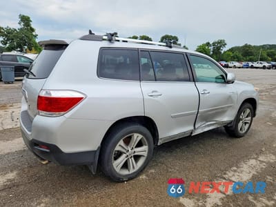 Trzecie zdjęcie samochodu z tyłu: 2011 TOYOTA HIGHLANDER LIMITED VIN:5TDDK3EH3BS092944 - miniatura