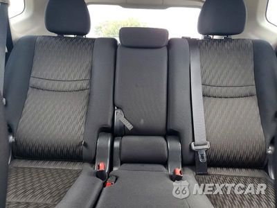 Zdjęcie 10 z 13 samochodu: 2017 NISSAN ROGUE S VIN:5N1AT2MT9HC897451 - miniatura