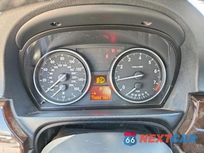 Zdjęcie 9 z 13 samochodu: 2011 BMW 328 XI VIN:WBAPK7G57BNN69997 - miniatura