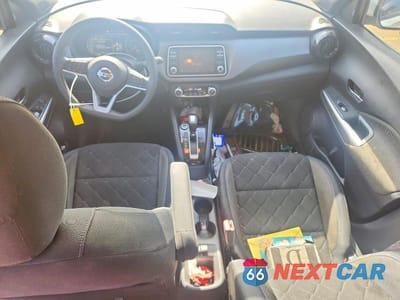 Zdjęcie 8 z 12 samochodu: 2018 NISSAN KICKS SV VIN:3N1CP5CU9JL514280 - miniatura