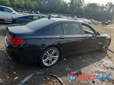 Trzecie zdjęcie samochodu z tyłu: 2015 BMW 740 LXI VIN:WBAYF4C56FD874013 - miniatura