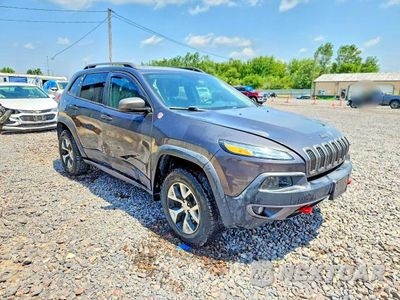 Czwarte zdjęcie samochodu z boku: 2015 JEEP CHEROKEE TRAILHAWK VIN:1C4PJMBS3FW674893 - miniatura