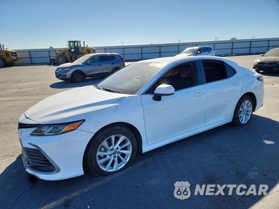 2024 TOYOTA CAMRY LE 4T1C11AK7RU847650 - główne zdjęcie licytacji z USA - miniatura