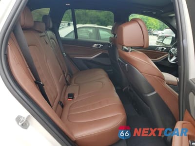 Zdjęcie 11 z 14 samochodu: 2021 BMW X5 M50I VIN:5UXJU4C07M9F80670 - miniatura