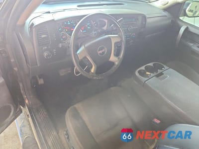 Zdjęcie 8 z 12 samochodu: 2011 GMC SIERRA K1500 SLE VIN:1GTR2VE31BZ282116 - miniatura