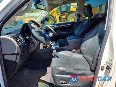 Zdjęcie 7 z 13 samochodu: 2018 LEXUS GX 460 VIN:JTJBM7FX5J5196903 - miniatura