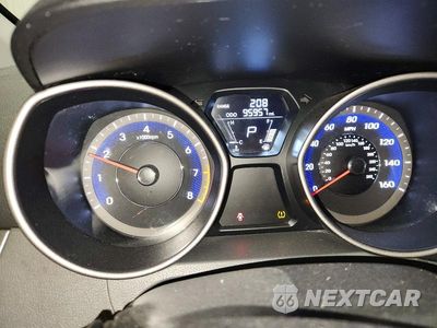 Zdjęcie 9 z 12 samochodu: 2013 HYUNDAI ELANTRA GLS VIN:5NPDH4AE1DH294903 - miniatura