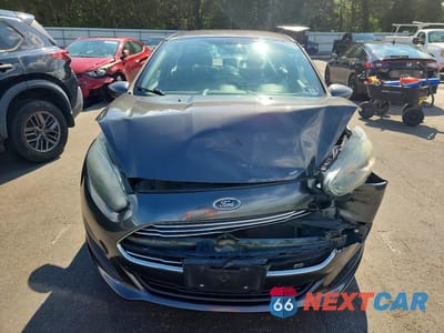 Piąte zdjęcie samochodu w środku: 2018 FORD FIESTA SE VIN:3FADP4BJ3JM125931 - miniatura
