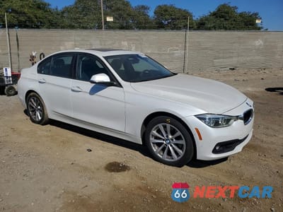 Czwarte zdjęcie samochodu z boku: 2018 BMW 320 XI VIN:WBA8A3C5XJA487127 - miniatura