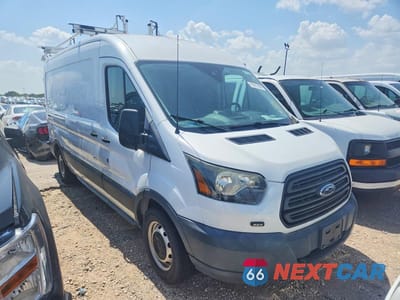 Czwarte zdjęcie samochodu z boku: 2016 FORD TRANSIT T-150 VIN:1FTYE2CVXGKA86455 - miniatura