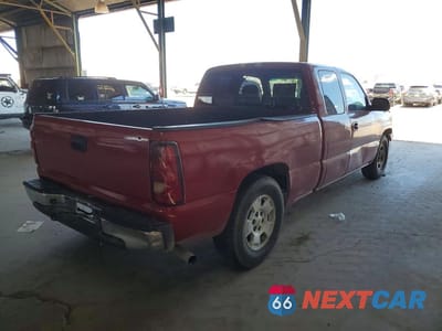 Trzecie zdjęcie samochodu z tyłu: 2004 CHEVROLET SILVERADO C1500 VIN:1GCEC19X84Z247058 - miniatura
