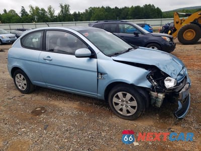 Czwarte zdjęcie samochodu z boku: 2010 HYUNDAI ACCENT GS VIN:KMHCM3ACXAU162297 - miniatura