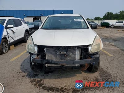 Piąte zdjęcie samochodu w środku: 2013 NISSAN ROGUE S/SV VIN:JN8AS5MV6DW121964 - miniatura