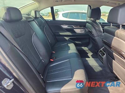 Zdjęcie 10 z 13 samochodu: 2020 BMW 750 VIN:WBA7U2C02LGM26985 - miniatura