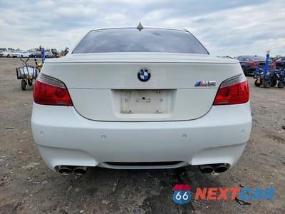 Zdjęcie 6 z 12 samochodu: 2008 BMW M5 VIN:WBSNB93558CX10140 - miniatura