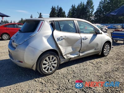 Trzecie zdjęcie samochodu z tyłu: 2016 NISSAN LEAF S VIN:1N4AZ0CP4GC310055 - miniatura
