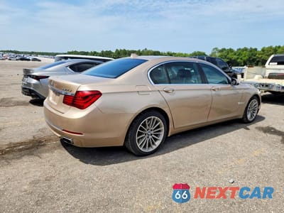 Trzecie zdjęcie samochodu z tyłu: 2014 BMW 750 LI VIN:WBAYE8C54ED136476 - miniatura
