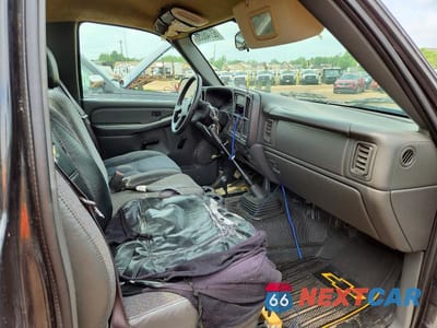 Zdjęcie 10 z 12 samochodu: 2004 CHEVROLET SILVERADO K1500 VIN:1GCEK14X34Z250170 - miniatura