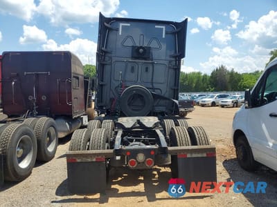 Zdjęcie 6 z 14 samochodu: 2019 FREIGHTLINER CASCADIA 126 SEMI TRUCK VIN:3AKJHHDR6KSKB5185 - miniatura