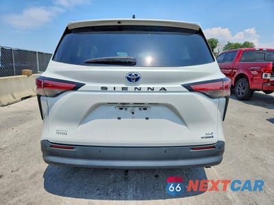 Zdjęcie 6 z 13 samochodu: 2022 TOYOTA SIENNA XLE VIN:5TDJRKEC5NS091585 - miniatura