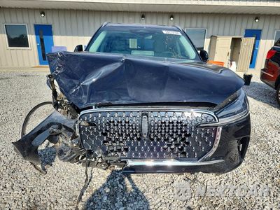 Piąte zdjęcie samochodu w środku: 2025 LINCOLN AVIATOR VIN:5LM5J6WC2SGL15957 - miniatura