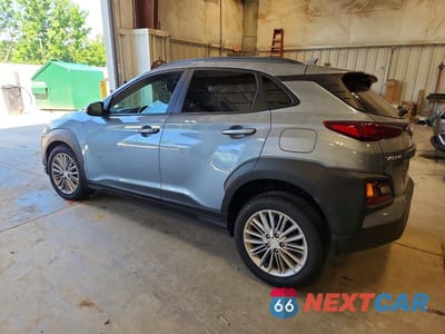 Drugie zdjęcie samochodu z przodu: 2021 HYUNDAI KONA SEL PLUS VIN:KM8K6CAA8MU601117 - miniatura
