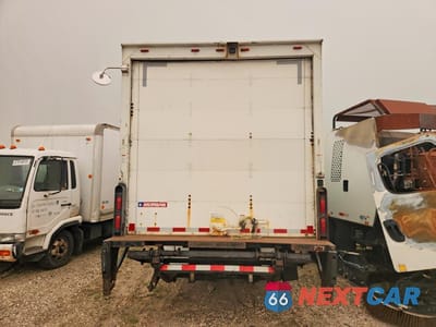 Zdjęcie 6 z 13 samochodu: 2015 ISUZU NQR - BOX TRUCK VIN:JALE5W169F7900651 - miniatura