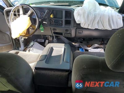 Zdjęcie 8 z 12 samochodu: 2003 CHEVROLET SILVERADO C2500 HEAVY DUTY VIN:1GCHC23163F125743 - miniatura