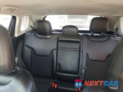 Zdjęcie 10 z 13 samochodu: 2018 JEEP COMPASS LATITUDE VIN:3C4NJCBB6JT338882 - miniatura