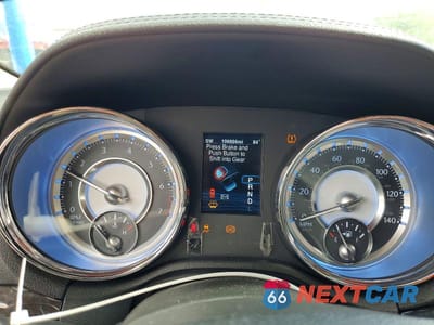 Zdjęcie 9 z 13 samochodu: 2013 CHRYSLER 300 VIN:2C3CCAAG2DH530093 - miniatura