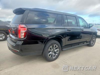 Trzecie zdjęcie samochodu z tyłu: 2022 CHEVROLET SUBURBAN K1500 Z71 VIN:1GNSKDKD0NR228763 - miniatura