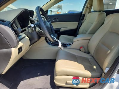 Zdjęcie 7 z 12 samochodu: 2016 ACURA ILX PREMIUM VIN:19UDE2F76GA004370 - miniatura